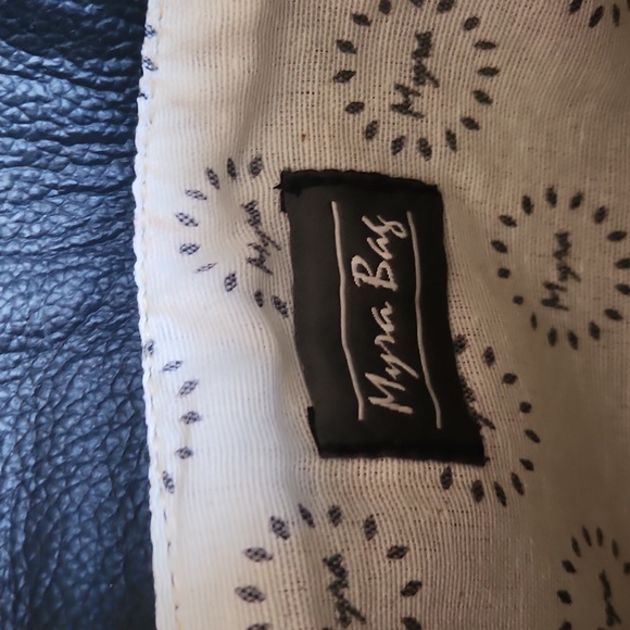 Myra  fur and leather crossbody bag with western flare - Picture 8 of 13